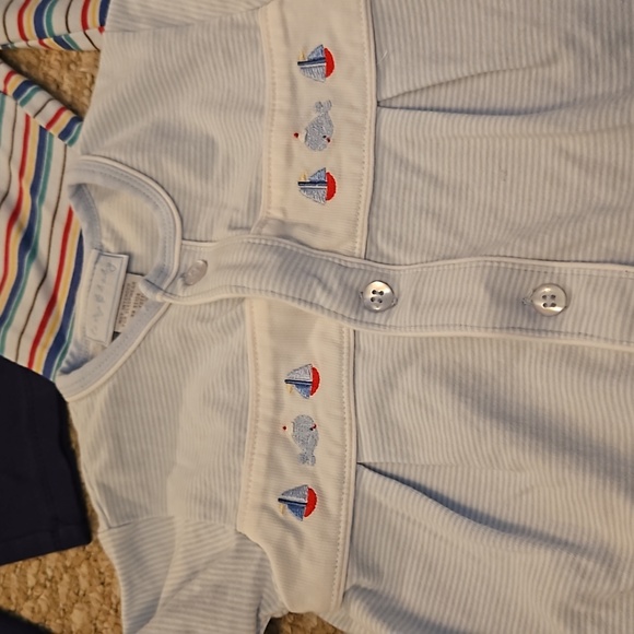 Outfit Bundle - Picture 8 of 13